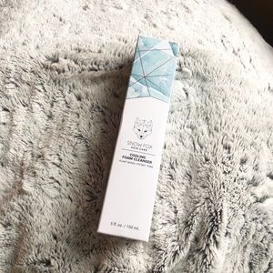 Snow Fox Cooling Foam Cleanser